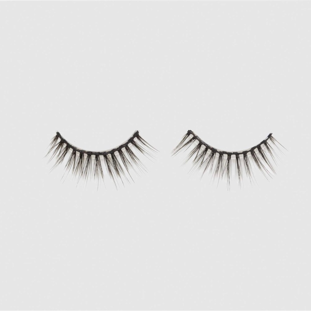 🔥3 for $20🔥🎄Tori Belle ICICLE Magnetude Magnetic Lashes🎄 - Picture 3 of 6
